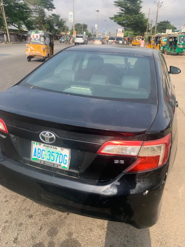 Toyota Camry SE for rent in Ikeja, photo 2 of 5