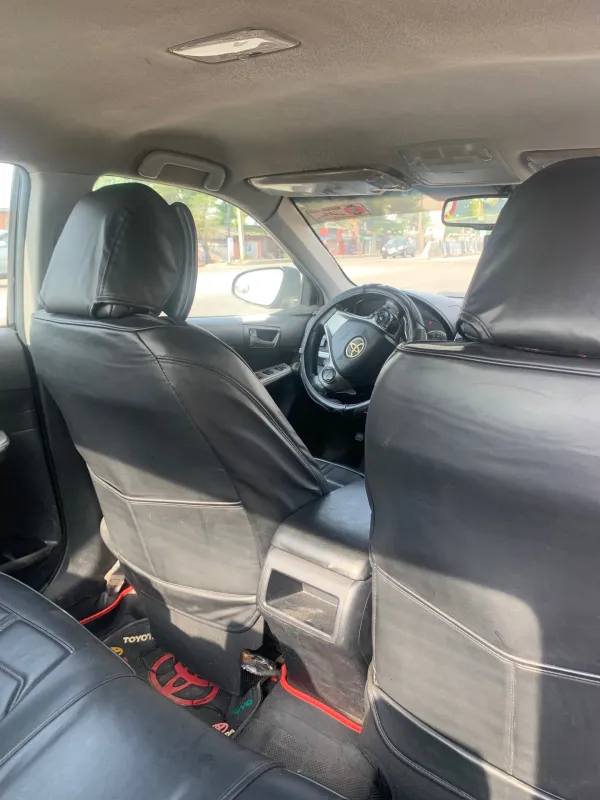 Toyota Camry SE for rent in Ikeja, photo 3 of 5